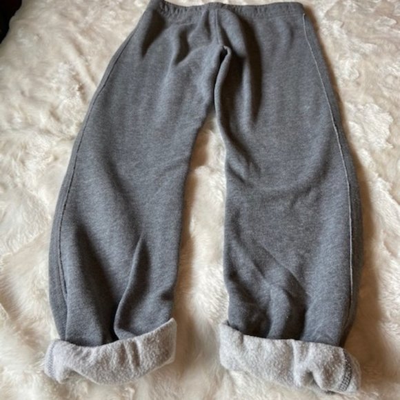 2/$40 Campus Crew Muskoka Grey Capri Joggers Girls Size L - Picture 5 of 12